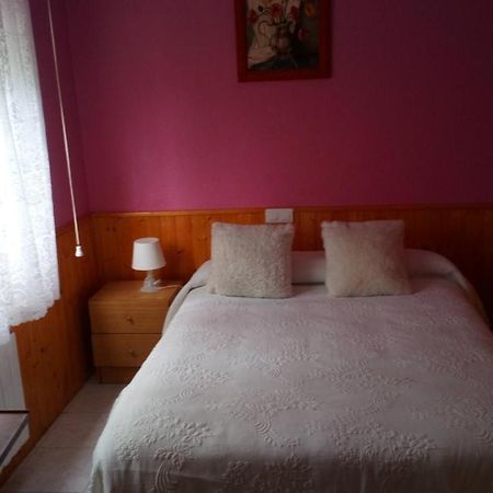 Hostal El Venero Сотильо-де-ла-Адрада Экстерьер фото