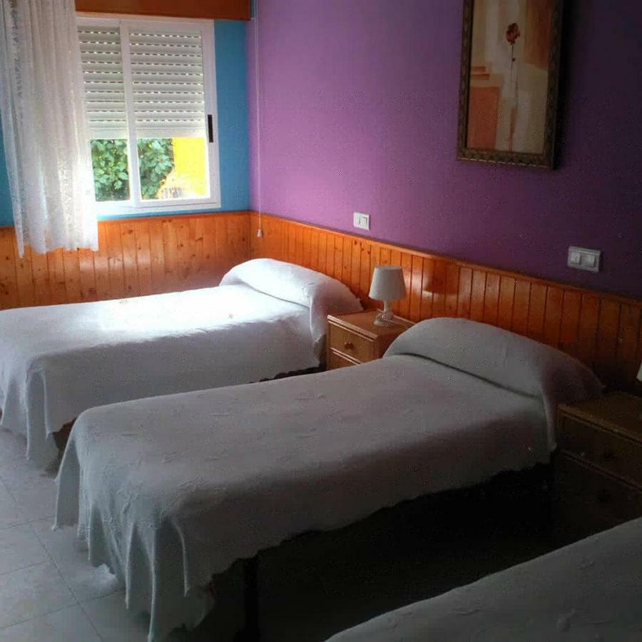 Hostal El Venero Сотильо-де-ла-Адрада Экстерьер фото