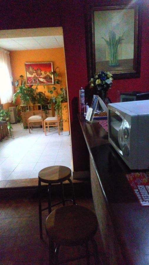 Hostal El Venero Сотильо-де-ла-Адрада Экстерьер фото
